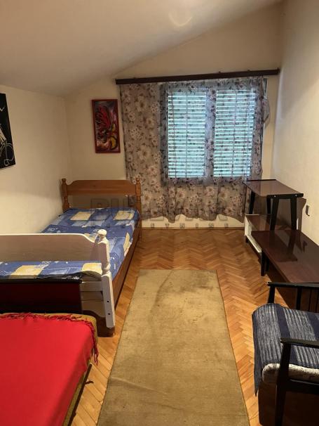 Porodična kuća 144m2, u centru Trupala