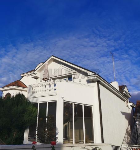 Kuća u centru Ekstra zona, 314 m2