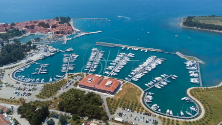 Novigrad - građevinsko zemljište 500 od mora!