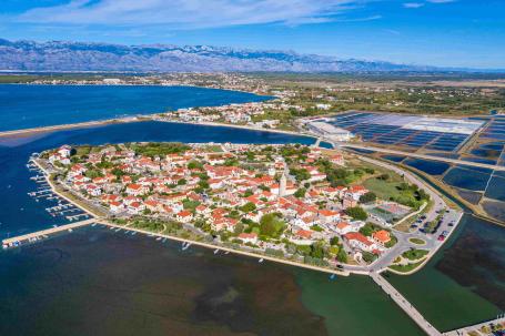 Prodaja, Nin, građevinsko zemljište u blizini mora, 2086 m2