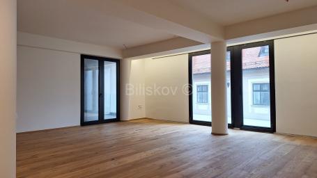 Prodaja, Varaždin, Centar, fantastičan poslovni prostor 653 m2, PM