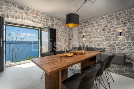 Brač, Murvica novouređen stan 38 m2, panoramski pogled na more