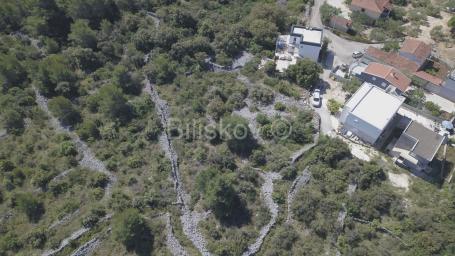 IZVRSNA PRILIKA - ZEMLJIŠTE U ROGOZNICI,200m od mora