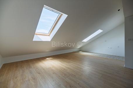 Prodaja Zagreb, Sveti Duh, novouređen trosoban stan 86m2, (lift)