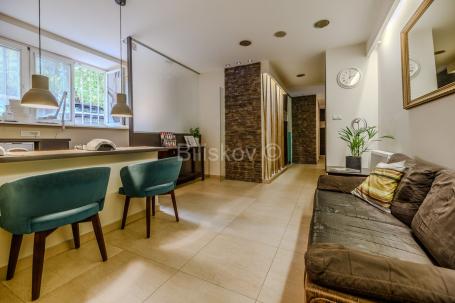 Prodaja, Zagreb, Donji Grad, luksuzan kozmetički studio 