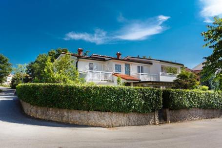 OTOK KRK - MALINSKA - APARTMANSKA KUĆA