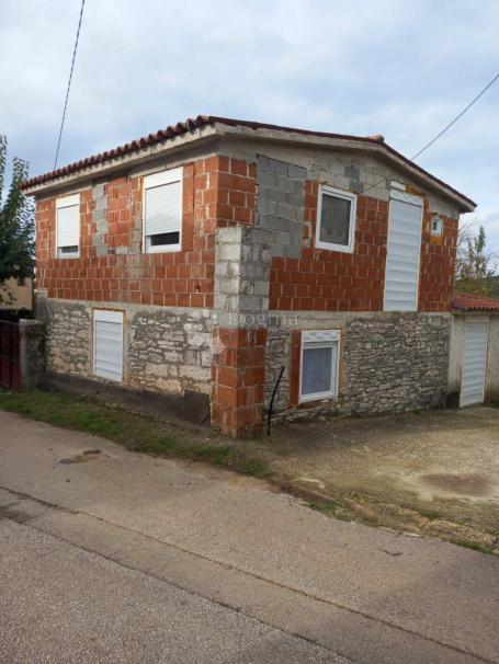 Einfamilienhaus im Bau in der Nähe von Svetvinčent