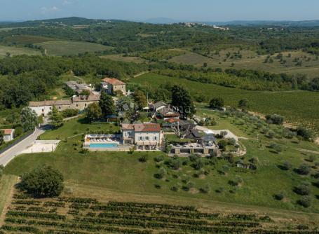 Hotel Buje, 758m2