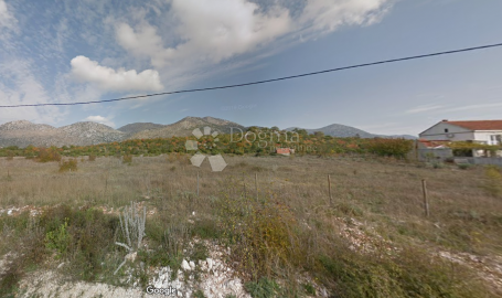 Smokovljani-Rudine, građevinsko zemljište, 6,5km od mora. 