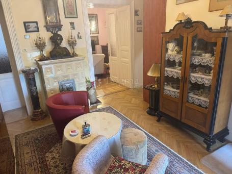 Flat Donji grad, Donji Grad, 250m2