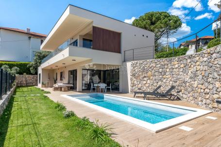 Haus Matulji, 239m2