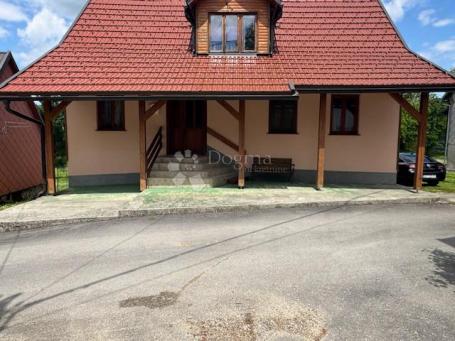 Imanje s kućom i velikom okućnicom u Vrbovskom