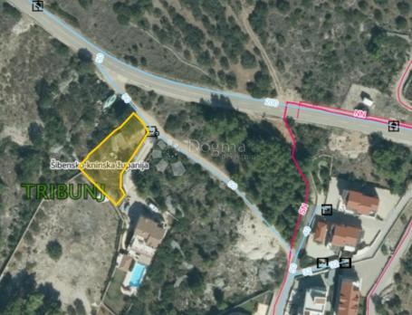 Building land Tribunj, 1.037m2