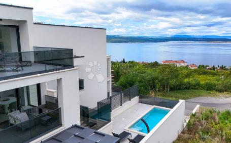 Luksuzni stan s panoramskim pogledom na more - Crikvenica