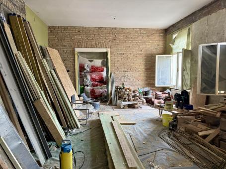 160 m² prestiža uz Botanički vrt