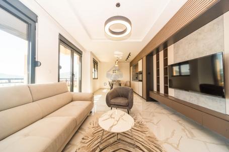 Jednosoban stan 60m2 + garaža, Kalimanj - Tivat