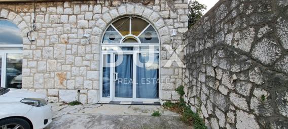 RIJEKA, BULEVARD - odličan poslovni prostor od 26 m2 
