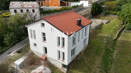 NOVI VINODOLSKI, BRIBIR - Novogradnja u srcu Bribira, 88m2