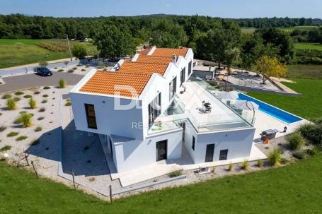 ISTRIEN, VIŠNJAN – Luxuriöse Designervilla mit 6 Schlafzimmern, Swimmingpool und großem Garten