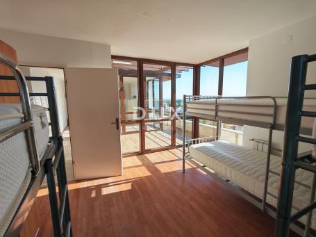 ISTRA, LIŽNJAN - Apartmanska kuća u blizini  mora!
