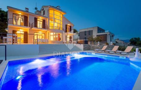 Opatija, okolica, luksuzna Villa sa bazenom i pogledom na more