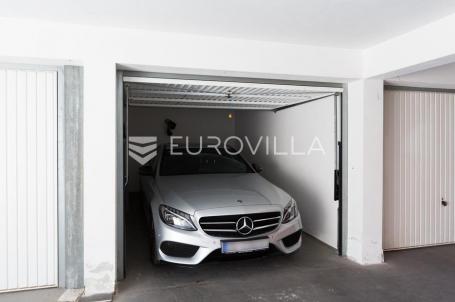 Istra, Rovinj, najam garaže u stambenoj zgradi