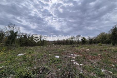 Istra, Sveti Lovreč, građevinsko zemljište s pogledom na more