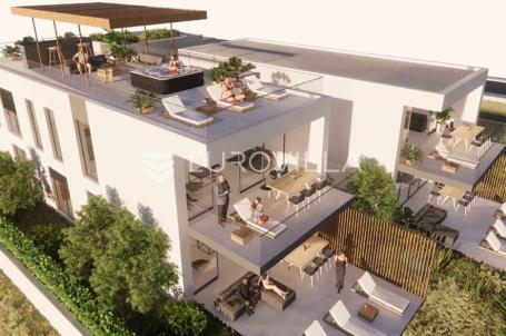 Ugljan, Ugljan luksuzni jednosobni apartman s vrtom, prvi red do mora 85.18 m²
