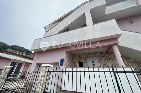 Istra, Pula, apartmanska kuća sa 7 apartmana - blizu Arene