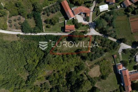 Istra, Poreč okolica - zemljište s građevinskom dozvolom i projektom kuće s bazenom 