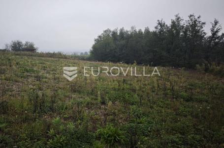 Karlovac, Jelaši, građevinsko zemljište 1000 m², na mirnoj lokaciji