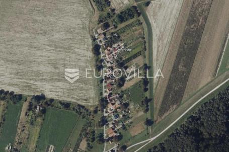 Osijek, Podravlje, prodajemo zemljište 940 m²