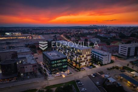 Istra, Pula, moderna stanogradnja u centru grada - stan na 2. katu NKP 56.79 m2
