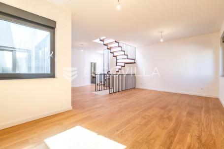 Zagreb centar Novogradnja trosoban stan 107 m²