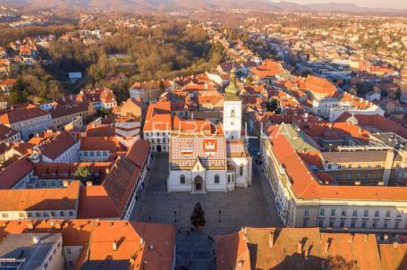Zagreb, Gornji grad, jedinstven i poseban peterosoban stan 221 m2