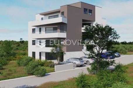 Pag, Mandre, Trosoban stan 110 m² u visokom prizemlju sa vrtom 66 m², NOVOGRADNJA