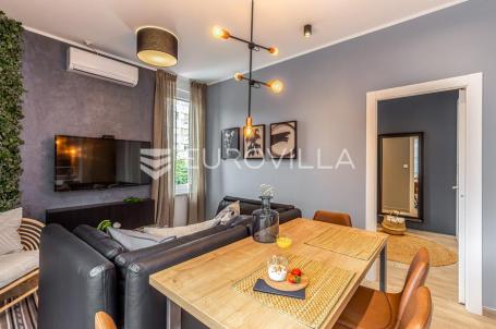 Rijeka, Centar, novouređen luksuzan stan 98 m² s tri apartmana