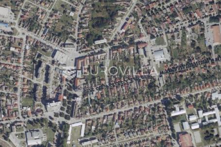 Beli Manastir, Centar, zemljište 430 m², fronta 10m