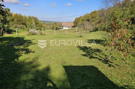 Aljmaš, zemljište površine 2650 m², blizina Dunava