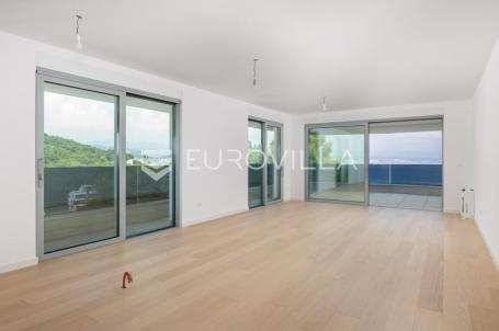 Opatija, atraktivan trosoban stan 111 m² NOVOGRADNJA