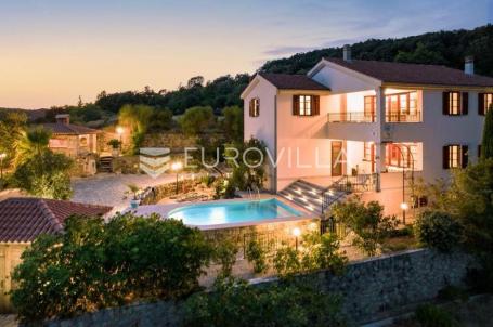 Otok Rab, Kampor, jedinstvena mediteranska vila 80m od mora