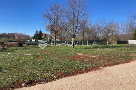 Istra, Tinjan, idealno građevinsko zemljište 741 m²
