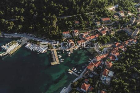 Otok Šipan, građevinsko zemljište, prvi red do mora