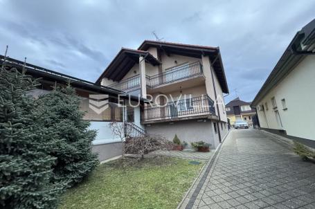 Đakovo, Centar, luksuzna kuća 470 m2 na izuzetnoj lokaciji