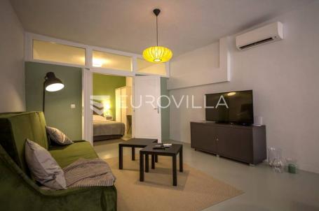 Istra, Rovinj, moderno renoviran stan s neto korisnom površinom od 49,05 m² u strogom centru