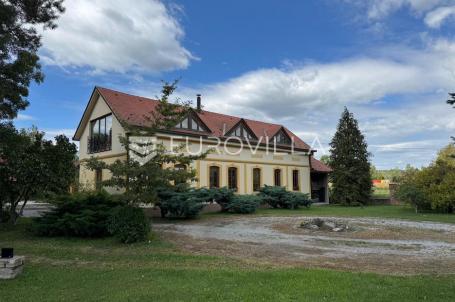 Slavonski Brod, Grabarje, stambeno, poslovna zgrada na mirnoj lokaciji