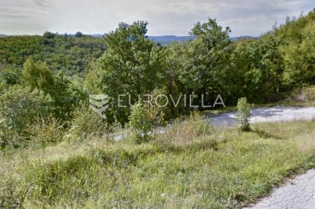 Matulji, poljoprivredno zemljište površine 5372 m² u fazi prenamijene