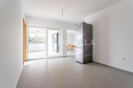 Primošten, moderan stan, 83,05 m²