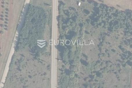 Poreč, poljoprivredno zemljište u prenamjeni 864 m2