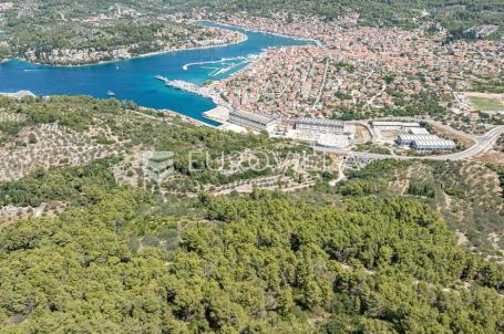 Otok Korčula, Vela Luka, poljoprivredno zemljište blizu mora